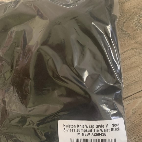 NWT H BY HALSTON WRAP‎ V-NECK TIE WAIST JUMPSUIT - Picture 13 of 15